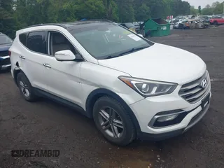 2017 Hyundai Santa Fe 2.4L z VIN 5XYZU3LB4HG462870, wystawiony jako IAAI lot #42369626 z przebiegiem 113 763 mil mil oraz . Historia ofert i sprzedaży dostępna na DreamBid. Obrazek 1.