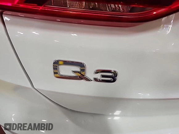 2023 Audi Q3 S line Premium с VIN WA1DECF38P1102974, выставлен на аукционе IAAI как лот 42852727 с пробегом 45 357 миль миль и . История ставок и продаж доступна на DreamBid. Изображение 20.
