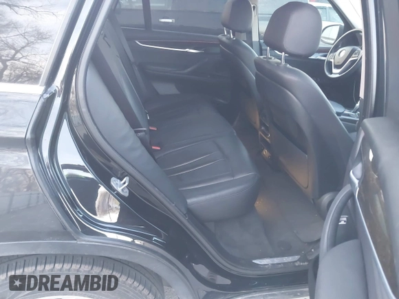2015 BMW X5 xDrive35i with VIN 5UXKR0C59F0K59728, listed as a IAAI auction lot 41701083 with 83,267 mi miles. Bid and sale history available at carsss.com. Image 8.