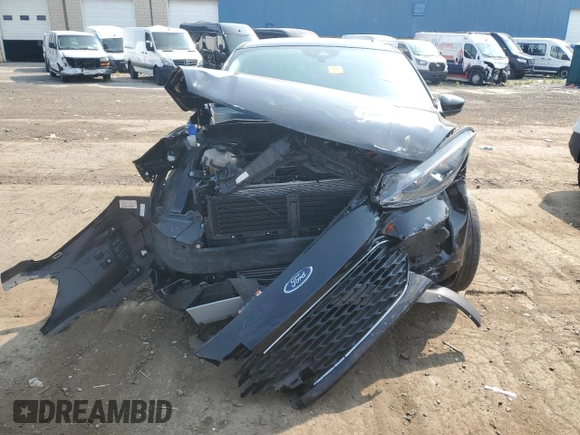 2020 Ford Escape SE z VIN 1FMCU9G68LUC42639, wystawiony jako Copart lot #59001055 z przebiegiem 27 681 mil mil oraz Nie do naprawy • Non repairable. Historia ofert i sprzedaży dostępna na DreamBid. Obrazek 5.