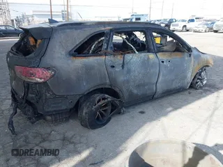 2018 Kia Sorento LX with VIN 5XYPG4A56JG404296, listed as a IAAI auction lot 41925185 with Not Provided miles and . Bid and sale history available at DreamBid. Image 4.