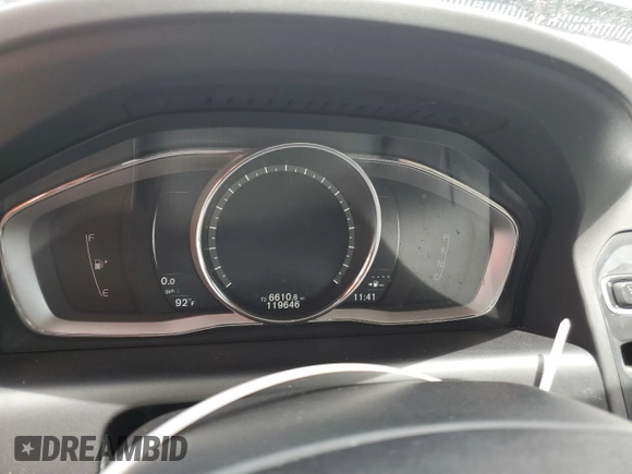 2017 Volvo XC60 Inscription z VIN YV449MRU9H2123068, wystawiony jako Copart lot #56683195 z przebiegiem 119 646 mil mil oraz Szkoda całkowita • Salvage title. Historia ofert i sprzedaży dostępna na DreamBid. Obrazek 9.