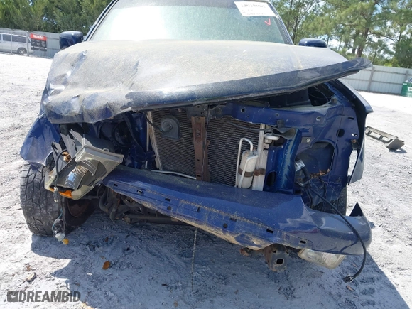 2009 Chevrolet Colorado Work Truck with VIN 1GCCS199598158606, listed as a IAAI auction lot 42018082 with 173,184 mi miles. Bid and sale history available at carsss.com. Image 6.