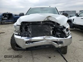 2015 Ram 2500 SLT z VIN 3C6UR5DL4FG576159, wystawiony jako Copart lot #46764514 z przebiegiem 233 148 mil mil oraz Szkoda całkowita • Salvage title. Historia ofert i sprzedaży dostępna na DreamBid. Obrazek 5.