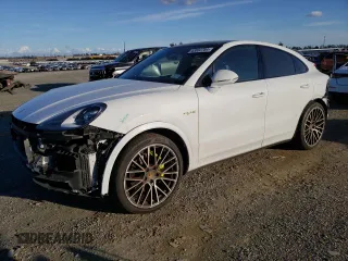 2022 Porsche Cayenne E-Hybrid Hybrid with VIN WP1BE2AY4NDA51204, listed as a Copart auction lot 43802764 with 22,538 mi miles and . Bid and sale history available at DreamBid. Image 1.