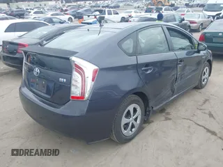 2013 Toyota Prius One z VIN JTDKN3DU4D5677392, wystawiony jako IAAI lot #42050842 z przebiegiem 169 732 mil mil oraz . Historia ofert i sprzedaży dostępna na DreamBid. Obrazek 4.