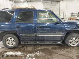 2001 Chevrolet Tahoe LS with VIN 1GNEK13TX1R108982, listed as a IAAI auction lot 41622297 with 202,013 mi miles. Bid and sale history available at carsss.com. Image 14.