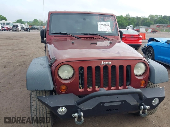 2008 Jeep Wrangler Unlimited X with VIN 1J4GA39108L606685, listed as a IAAI auction lot 41965538 with 288,946 mi miles. Bid and sale history available at carsss.com. Image 6.