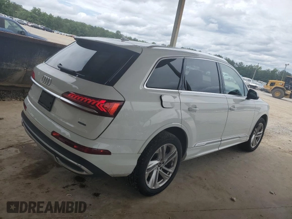 2023 Audi Q7 Premium z VIN WA1AXBF71PD030654, wystawiony jako Copart lot #59030315 z przebiegiem 30 926 mil mil oraz Szkoda całkowita • Salvage title. Historia ofert i sprzedaży dostępna na DreamBid. Obrazek 3.