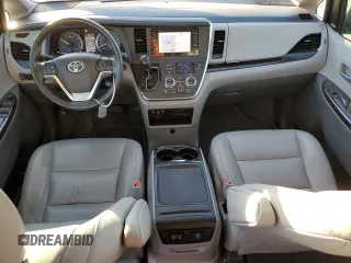 2019 Toyota Sienna XLE Auto Access Seat with VIN 5TDYZ3DC5KS977360, listed as a Copart auction lot 88314275 with 71,200 mi miles and Salvage Title. Bid and sale history available at carsss.com. Image 8.