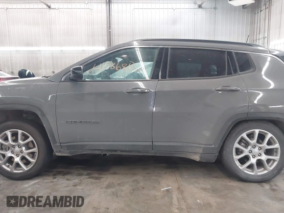 2024 Jeep Compass Latitude Lux с VIN 3C4NJDFN1RT601432, выставлен на аукционе IAAI как лот 41586810 с пробегом 17 406 миль миль и . История ставок и продаж доступна на DreamBid. Изображение 15.