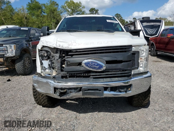 2017 Ford Super Duty F-250 SRW Lariat with VIN 1FT7W2BT2HEE85689, listed as a Copart auction lot 51426635 with 210,236 mi miles and Salvage Title. Bid and sale history available at carsss.com. Image 5.