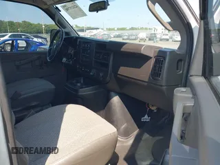 2021 Chevrolet Express Cargo с VIN 1GCWGAFP0M1181312, выставлен на аукционе IAAI как лот 42419790 с пробегом 110 271 миль миль и . История ставок и продаж доступна на DreamBid. Изображение 5.
