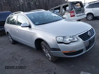 2009 Volkswagen Passat z VIN WVWXK73C49E137465, wystawiony jako IAAI lot #41235185 z przebiegiem 137 586 mil mil oraz . Historia ofert i sprzedaży dostępna na DreamBid. Obrazek 1.