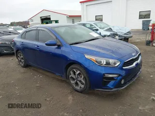 2020 Kia Forte LXS z VIN 3KPF24AD4LE213915, wystawiony jako IAAI lot #41674905 z przebiegiem 124 085 mil mil oraz . Historia ofert i sprzedaży dostępna na DreamBid. Obrazek 1.