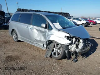 2014 Toyota Sienna SE with VIN 5TDXK3DC3ES471496, listed as a IAAI auction lot 41665914 with Not Provided miles. Bid and sale history available at carsss.com. Image 1.