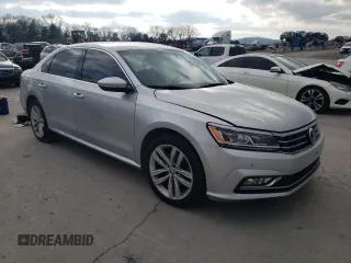 2018 Volkswagen Passat SE z VIN 1VWBA7A34JC016593, wystawiony jako Copart lot #86755894 z przebiegiem 98 351 mil mil oraz Szkoda całkowita • Salvage title. Historia ofert i sprzedaży dostępna na DreamBid. Obrazek 4.