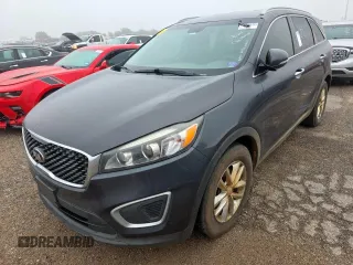2018 Kia Sorento LX with VIN 5XYPG4A36JG388342, listed as a Copart auction lot 55706225 with 136,445 mi miles and Clean Title. Bid and sale history available at carsss.com. Image 2.