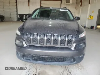 2015 Jeep Cherokee Latitude with VIN 1C4PJMCS4FW778081, listed as a Copart auction lot 48952285 with 184,999 mi miles and Salvage Title. Bid and sale history available at carsss.com. Image 5.