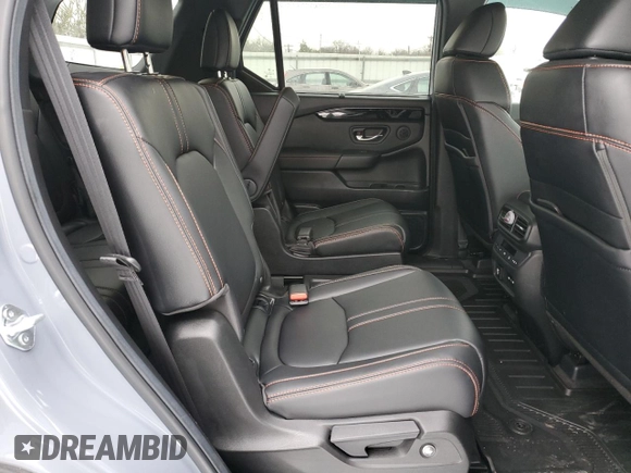 2025 Honda Pilot TrailSport with VIN 5FNYG1H69SB003433, listed as a Copart auction lot 44587005 with 16,854 mi miles and Salvage Title. Bid and sale history available at carsss.com. Image 11.