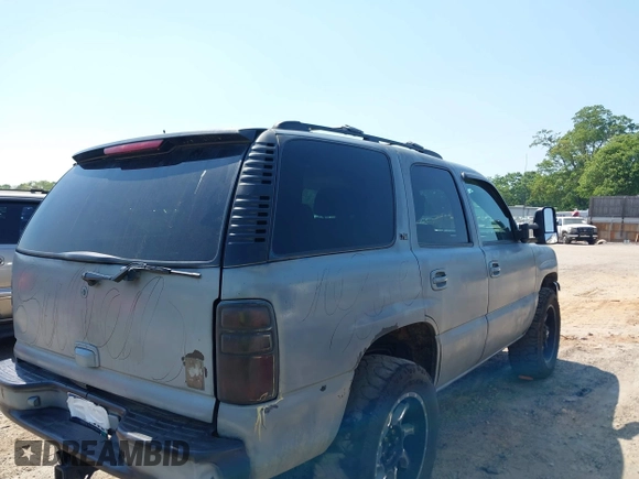 2002 GMC Yukon SLT with VIN 1GKEK13Z22R224227, listed as a IAAI auction lot 42079459 with 249,754 mi miles. Bid and sale history available at carsss.com. Image 4.