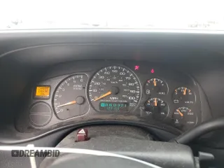 1999 GMC New Sierra 1500 SLE with VIN 1GTEC14V0XZ522724, listed as a Copart auction lot 49694695 with 122,159 mi miles and Salvage Title. Bid and sale history available at carsss.com. Image 9.