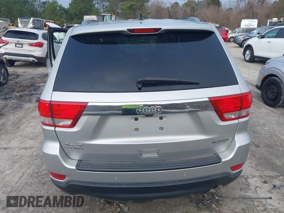 2012 Jeep Grand Cherokee Laredo with VIN 1C4RJFAG7CC189381, listed as a IAAI auction lot 41429085 with 137,238 mi miles. Bid and sale history available at carsss.com. Image 15.
