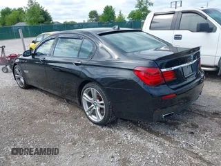 2013 BMW 7 Series 750Li z VIN WBAYE8C59DD133605, wystawiony jako IAAI lot #42179893 z przebiegiem 73 065 mil mil oraz . Historia ofert i sprzedaży dostępna na DreamBid. Obrazek 3.