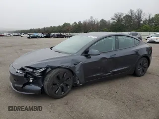 2025 Tesla Model 3 Long Range z VIN 5YJ3E1EB5SF911265, wystawiony jako Copart lot #60728955 z przebiegiem 4 144 mil mil oraz Szkoda całkowita • Salvage title. Historia ofert i sprzedaży dostępna na DreamBid. Obrazek 1.