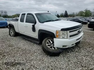 2010 Chevrolet Silverado 1500 LT with VIN 1GCSKSE35AZ190683, listed as a Copart auction lot 54016075 with 166,686 mi miles and Salvage Title. Bid and sale history available at DreamBid. Image 13.