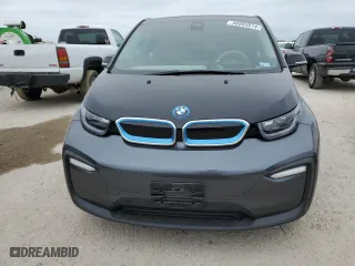 2018 BMW i3 with VIN WBY7Z2C56JVE61796, listed as a Copart auction lot 46865814 with 70,901 mi miles. Bid and sale history available at carsss.com. Image 5.
