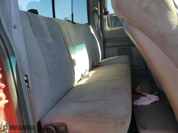2003 Ford Super Duty F-250 XL with VIN 1FTNX21L23ED04542, listed as a Copart auction lot 83335414 with 207,324 mi miles and Clean Title. Bid and sale history available at carsss.com. Image 10.