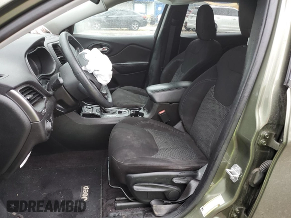 2019 Jeep Cherokee Latitude with VIN 1C4PJLCB9KD145947, listed as a Copart auction lot 59476315 with Not provided miles and Salvage title. Bid and sale history available at DreamBid. Image 7.