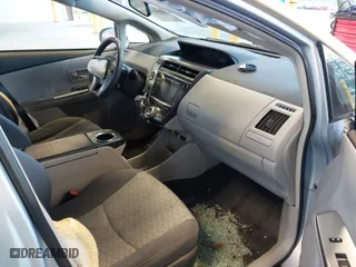 2015 Toyota Prius v Two with VIN JTDZN3EU4FJ030479, listed as a IAAI auction lot 41345263 with 1 mi miles. Bid and sale history available at carsss.com. Image 5.