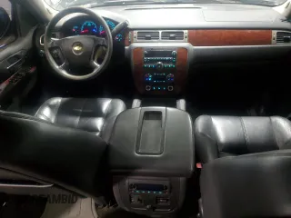 2013 Chevrolet Avalanche LT with VIN 3GNTKFE72DG230454, listed as a Copart auction lot 56172725 with 146,777 mi miles and Salvage title. Bid and sale history available at DreamBid. Image 8.