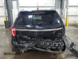 2019 Ford Explorer XLT с VIN 1FM5K8D86KGA92977, выставлен на аукционе Copart как лот 57943585 с пробегом 123 124 миль миль и Списание • Salvage title. История ставок и продаж доступна на DreamBid. Изображение 6.