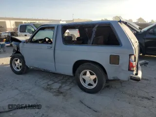 1989 Chevrolet Blazer z VIN 1GNCS18Z9K8255600, wystawiony jako Copart lot #76288754 z przebiegiem 224 837 mil mil oraz Nie do naprawy • Non repairable. Historia ofert i sprzedaży dostępna na DreamBid. Obrazek 2.