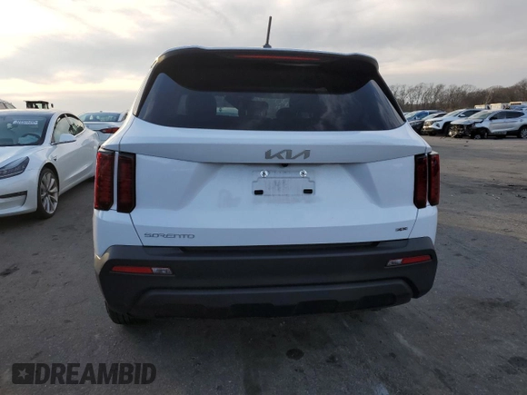2023 Kia Sorento LX with VIN 5XYRGDLC1PG210241, listed as a Copart auction lot 46866725 with 28,960 mi miles and Clean Title. Bid and sale history available at carsss.com. Image 6.