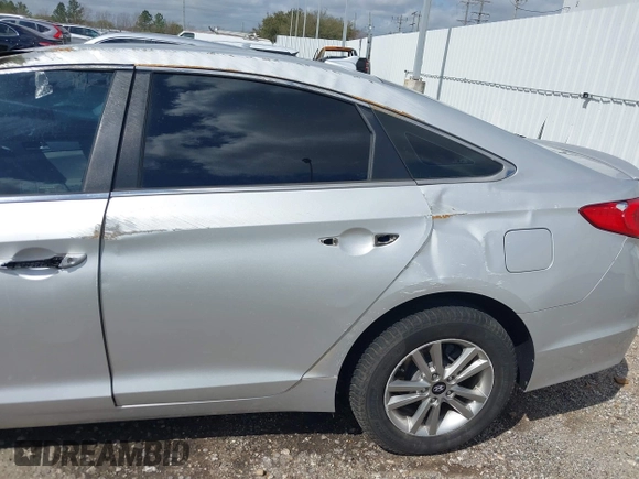 2016 Hyundai Sonata SE with VIN 5NPE24AF9GH373139, listed as a IAAI auction lot 41757308 with 103,699 mi miles and . Bid and sale history available at carsss.com. Image 15.