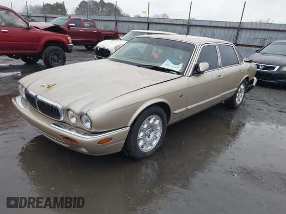 2002 Jaguar XJ 8 with VIN SAJDA14C62LF43688, listed as a IAAI auction lot 41538366 with Not provided miles and . Bid and sale history available at DreamBid. Image 2.