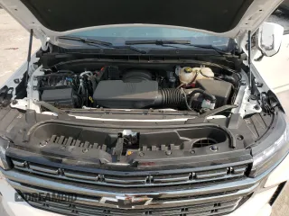 2022 Chevrolet Tahoe RST z VIN 1GNSCRKD2NR169077, wystawiony jako Copart lot #44983695 z przebiegiem 24 649 mil mil oraz Szkoda całkowita • Salvage title. Historia ofert i sprzedaży dostępna na DreamBid. Obrazek 14.