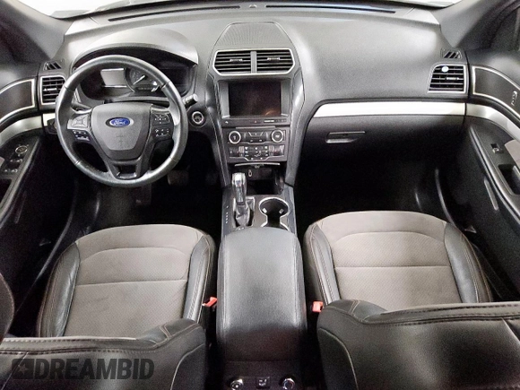 2017 Ford Explorer XLT with VIN 1FM5K8DH1HGD65221, listed as a Copart auction lot 59336125 with 170,977 mi miles and Clean title. Bid and sale history available at DreamBid. Image 8.