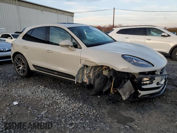 2022 Porsche Macan S z VIN WP1AG2A51NLB22246, wystawiony jako Copart lot #81981454 z przebiegiem 28 428 mil mil oraz Szkoda całkowita • Salvage title. Historia ofert i sprzedaży dostępna na DreamBid. Obrazek 4.