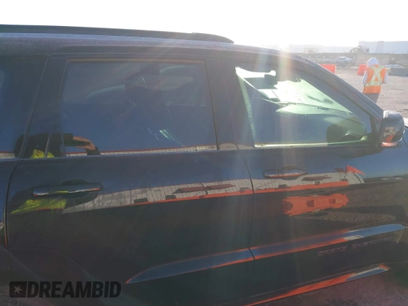 2018 Jeep Grand Cherokee High Altitude with VIN 1C4RJFCT4JC378030, listed as a IAAI auction lot 41319022 with 113,806 mi miles. Bid and sale history available at carsss.com. Image 13.