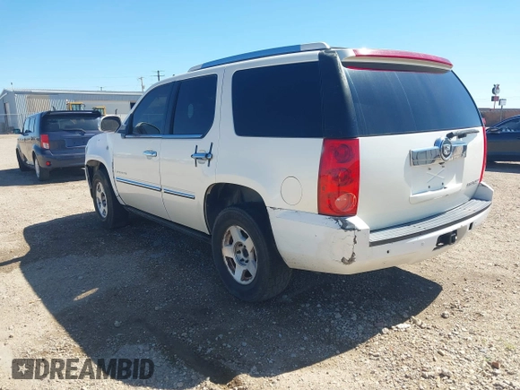 2007 Cadillac Escalade z VIN 1GYFK638X7R422351, wystawiony jako IAAI lot #42298364 z przebiegiem 263 314 mil mil oraz . Historia ofert i sprzedaży dostępna na DreamBid. Obrazek 3.