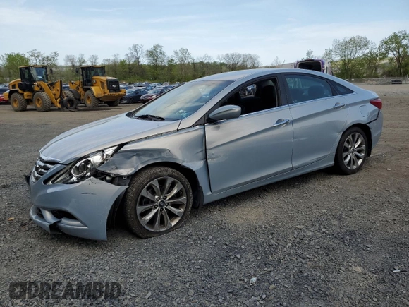 2013 Hyundai Sonata Limited with VIN 5NPEC4ACXDH525587, listed as a Copart auction lot 55355335 with 73,188 mi miles and Salvage Title. Bid and sale history available at DreamBid. Image 1.