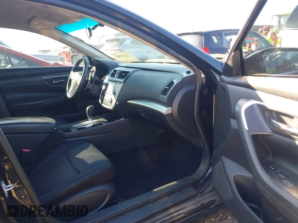 2016 Nissan Altima SR with VIN 1N4AL3AP6GC274181, listed as a IAAI auction lot 41822882 with 113,641 mi miles and . Bid and sale history available at carsss.com. Image 5.