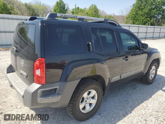 2013 Nissan Xterra S z VIN 5N1AN0NUXDN820818, wystawiony jako Copart lot #52364075 z przebiegiem 120 987 mil mil oraz Szkoda całkowita • Salvage title. Historia ofert i sprzedaży dostępna na DreamBid. Obrazek 3.