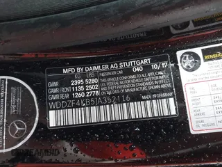 2018 Mercedes-Benz E with VIN WDDZF4KB5JA352116, listed as a IAAI auction lot 41863109 with 71,039 mi miles. Bid and sale history available at carsss.com. Image 9.