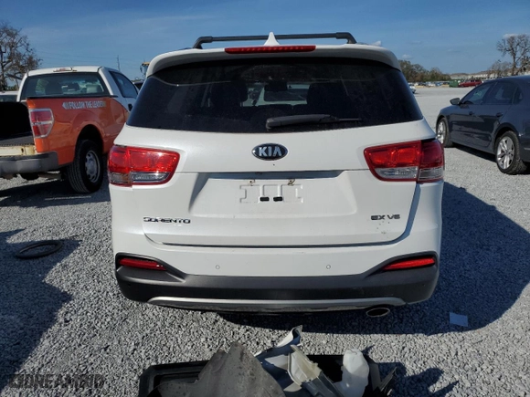2016 Kia Sorento EX with VIN 5XYPH4A52GG153718, listed as a Copart auction lot 45364055 with 68,314 mi miles and Salvage Title. Bid and sale history available at carsss.com. Image 6.
